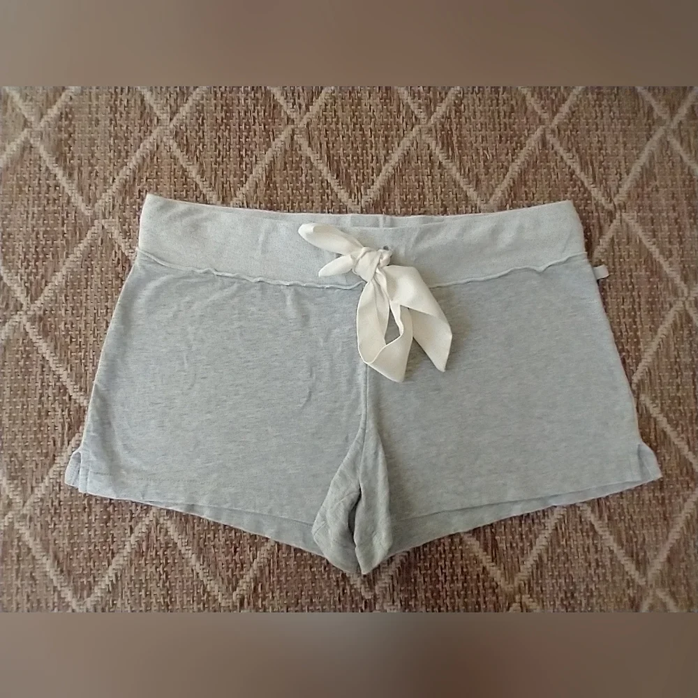 Low Rise Short Shorts Yoga/ Athletic Adjustable White Satin Bow - Picture 5 of 16